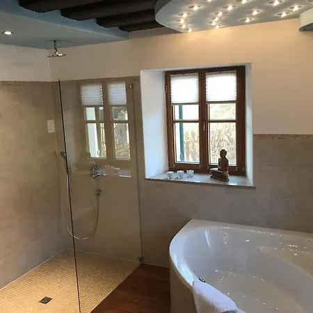 & Reiterhof Gut Weihersmuhle Hotel Neureuth