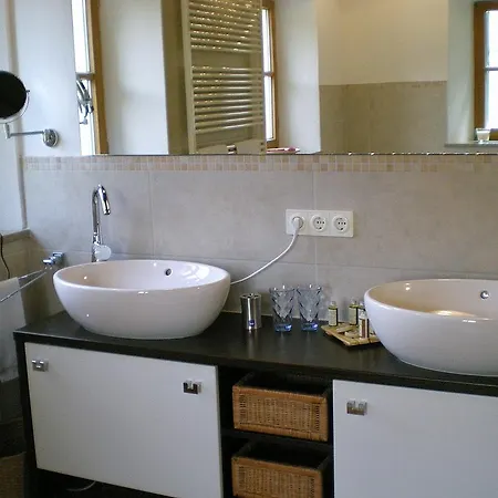 & Reiterhof Gut Weihersmuehle Hotel 3*