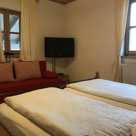Hotel & Reiterhof Gut Weihersmuehle