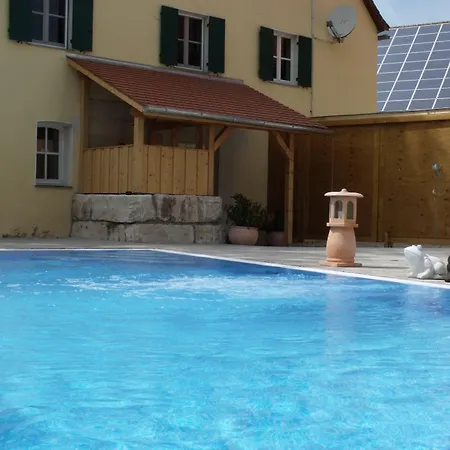 & Reiterhof Gut Weihersmuehle Отель Neureuth