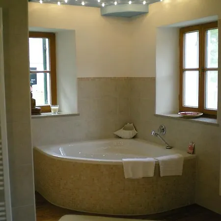 & Reiterhof Gut Weihersmuehle Hotel