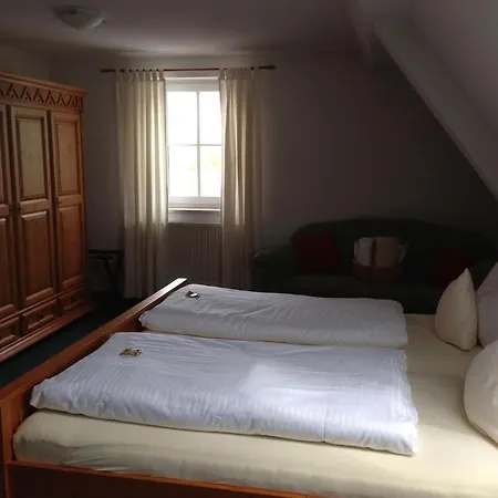 Отель & Reiterhof Gut Weihersmuehle 3*